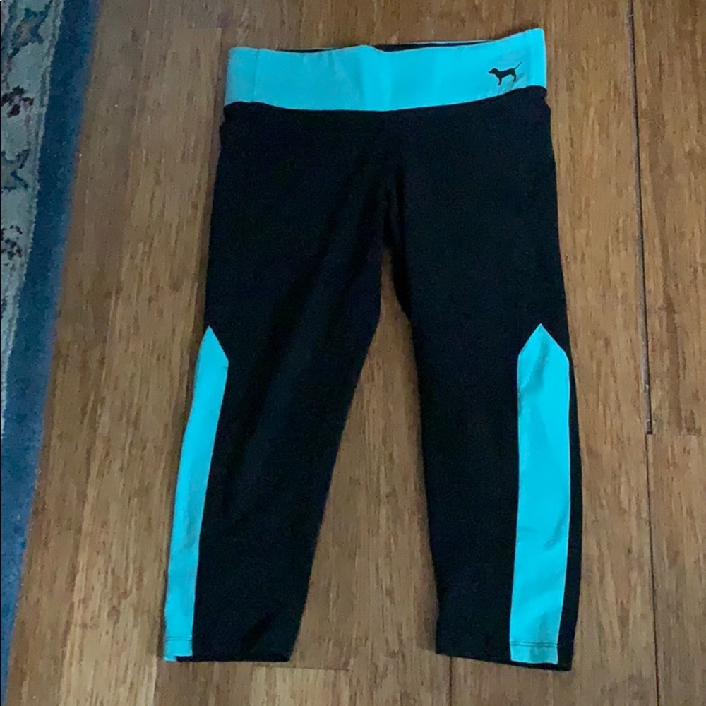 VS Pink Yoga Capri Pants